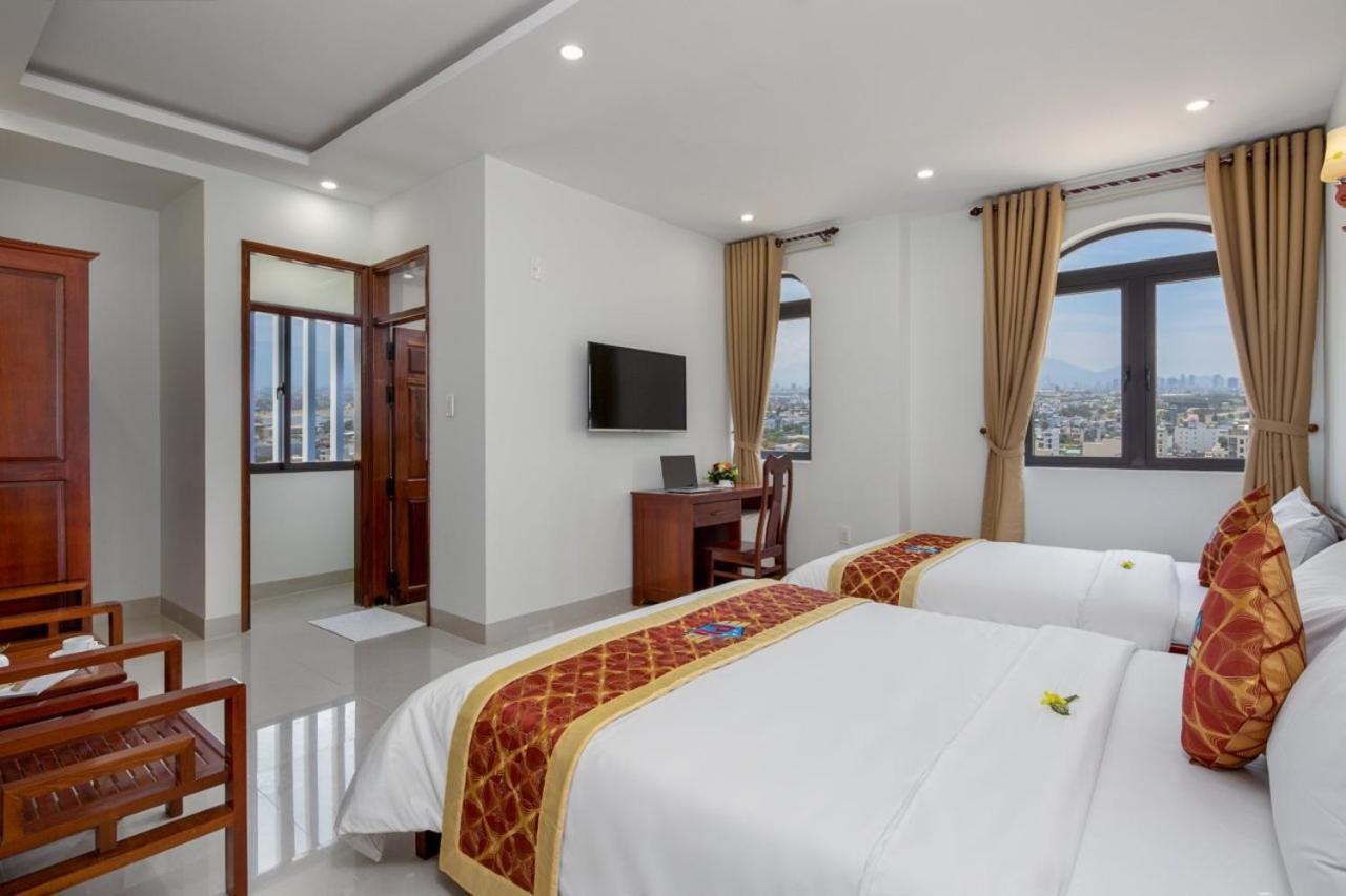 Hotel Khach San Pham Gia Đà Nẵng Exterior foto